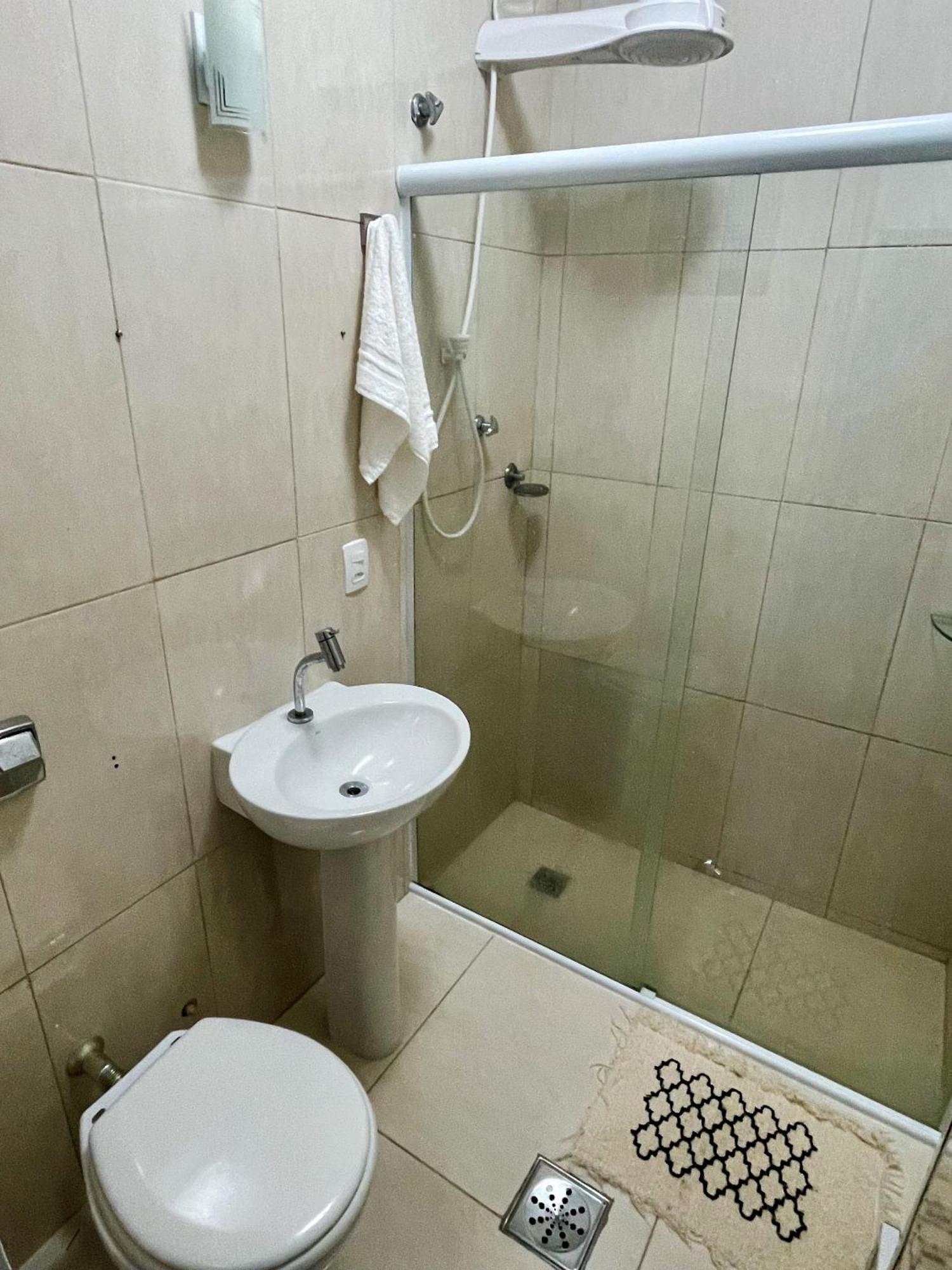 2 Quartos, 50 Metros Da Leme E Copacabana