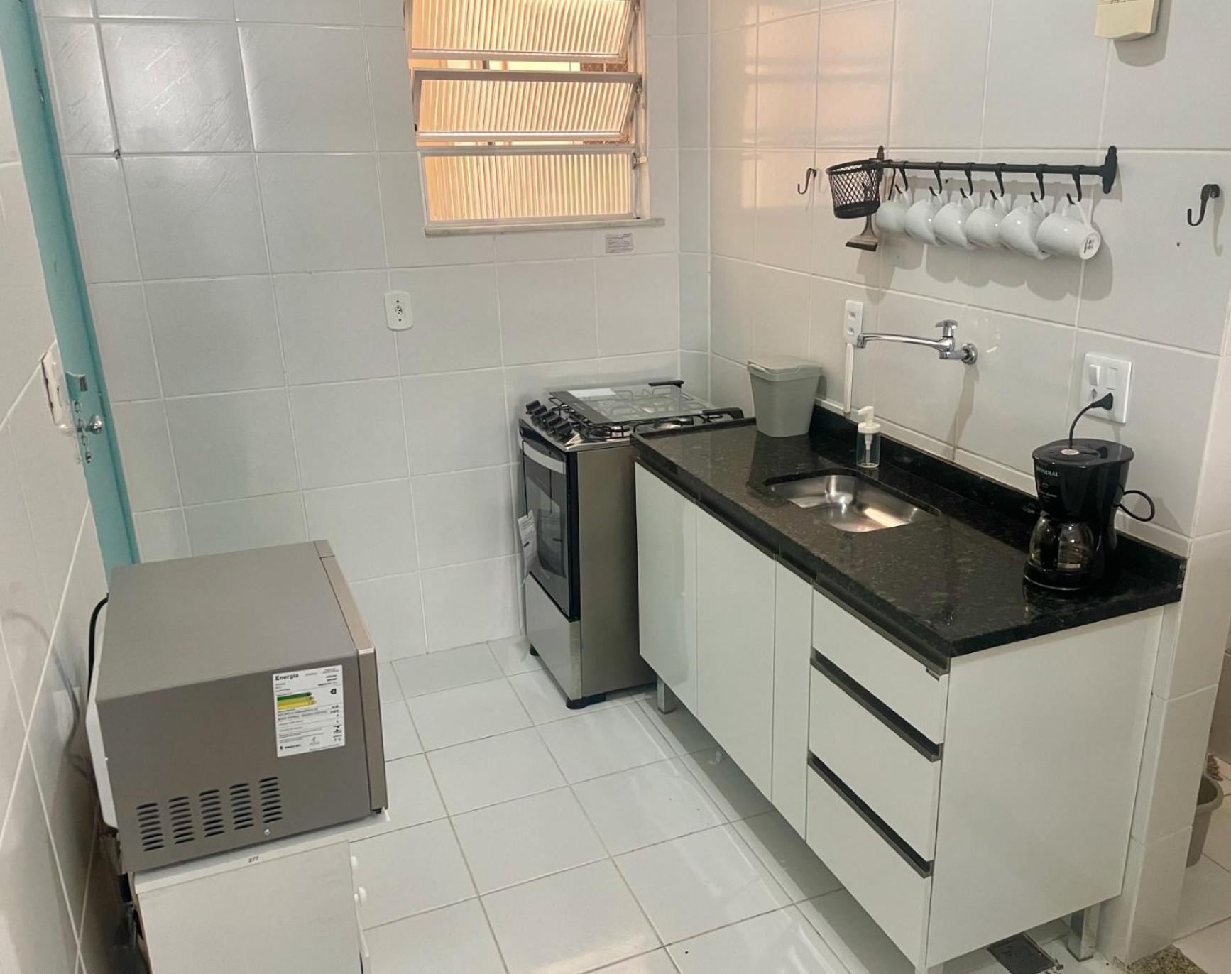 2 Quartos, 50 Metros Da Leme E Copacabana Apartamento